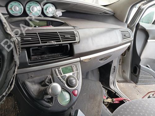 Fuse box PEUGEOT 807 (EB_)  | BP22334718E1 