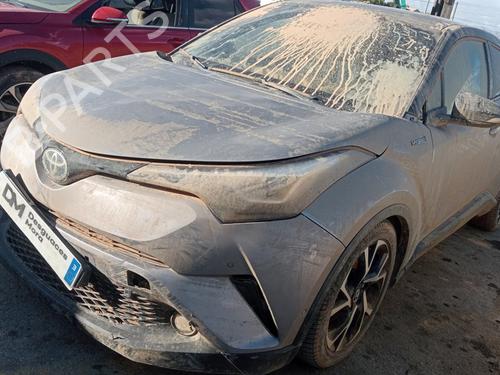 Brugte TOYOTA C-HR (_X1_) 1.8 Hybrid (ZYX10_, ZYX11_, ZYX10R, ZYX11R) (122 hp) 3107025