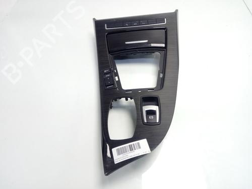 Consolle centrale BMW Z4 Roadster (E89) sDrive 23 i (204 hp) 12676450