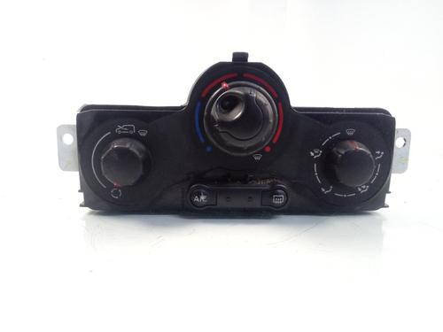 Used Climate control RENAULT KANGOO / GRAND KANGOO II (KW0/1_) [2008-2025]  17825370