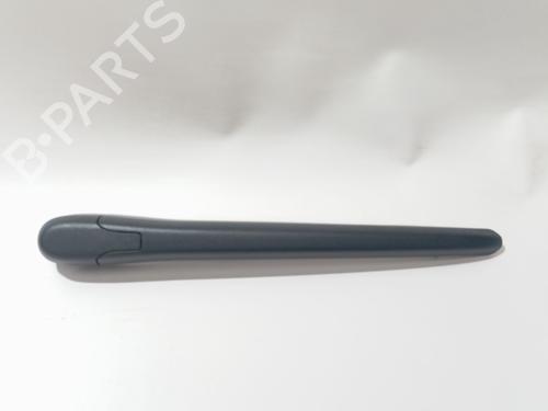 Used Rear windshield wiper arm Rear windshield wiper arm INFINITI QX30 2.0 AWD (211 hp) 40104663 40104663