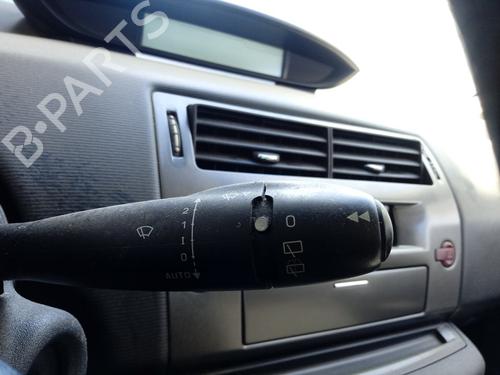 Fuse box CITROËN C4 I (LC_)  | BP22446264E1 