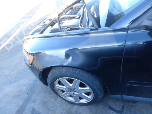 Used Left front fenders VOLVO S40 II (544) 2.0 D (136 hp) 17047376
