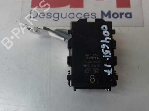 Used Electronic module TOYOTA YARIS (_P13_) 1.5 Hybrid (NHP130_, NHP130) (101 hp) 16982121