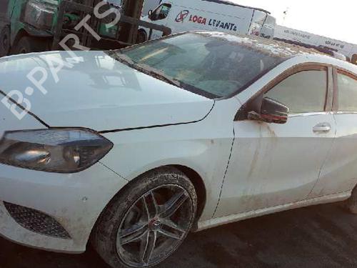 Armrest / Center console MERCEDES-BENZ A-CLASS (W176) A 180 CDI / d (176.012) | BP12657276I20 