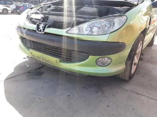 Used Front bumper PEUGEOT 206 CC (2D) 1.6 16V (2DNFUF, 2DNFUR) (109 hp) 12671317