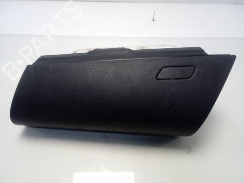 Used Glove box TOYOTA HILUX VIII Pickup (_N1_) 2.4 D (GUN112_, GUN122_, GUN135_, GUN120_, GUN135R,... (150 hp) 13553104