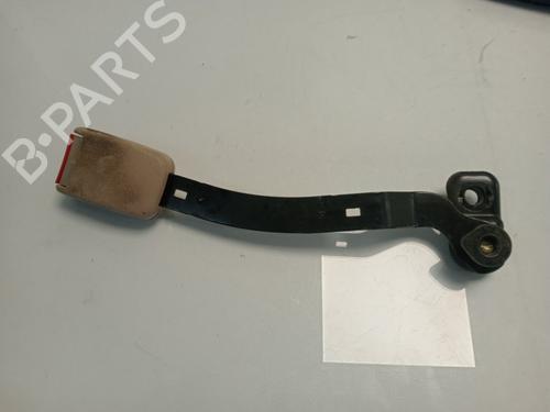 Used Seat buckle VW GOLF IV (1J1) 1.9 SDI (68 hp) 30373352