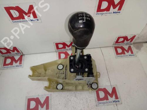 Used Gear lever FORD MONDEO III Saloon (B4Y) [2000-2007]  12654547