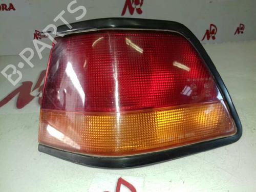 Feu arrière droit DAEWOO ESPERO (KLEJ) 1.8 (90 hp) 17905109