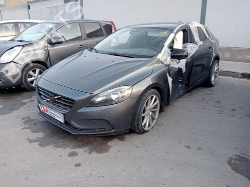 Brugte VOLVO V40 Hatchback (525)  D2  4642594