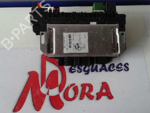 Used Fuse box Fuse box 36865969 36865969