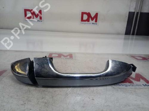 Used Front right exterior door handle KIA SPORTAGE IV (QL, QLE) [2015-2022]  12936788