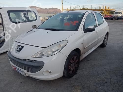 Used Parts PEUGEOT 206 Hatchback (2A/C) 1.4 i 4952683