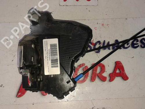Used Front right lock TOYOTA AURIS (_E15_) [2006-2012]  12642704