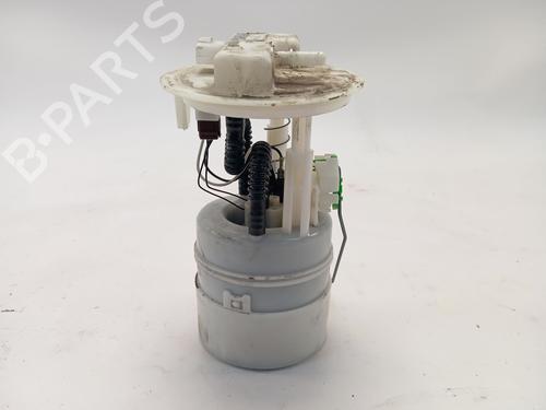 Used Fuel pump RENAULT TWINGO II (CN0_) [2007-2026]  32175620