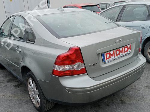 Right headlight VOLVO S40 II (544) 2.0 D | BP15782553C29