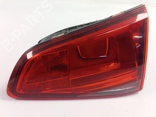 right-tailgate-light-vw-golf-vii-5g1-bq1-be1-be2-2012-2013-2014-2015-2016-2017-2018-2019-2020-2021-32197764 main image