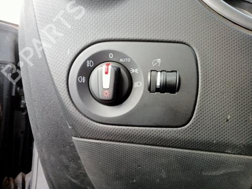 Used Headlight switch SEAT LEON (1P1) 1.6 TDI (105 hp) 18029753