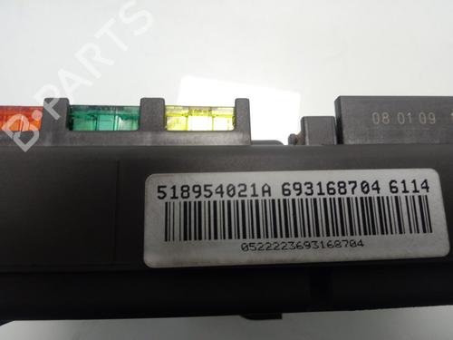 Fuse box BMW X6 (E71, E72)  | BP15833760E1 
