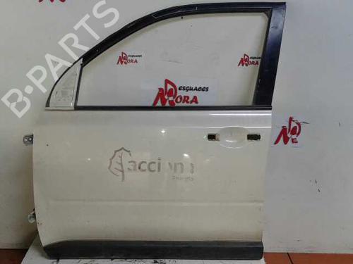 Used Left front door NISSAN X-TRAIL II (T31) 2.0 dCi 4x4 (173 hp) 12641809