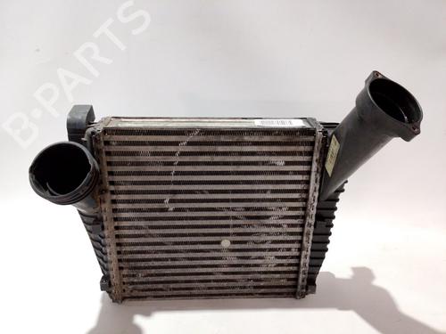 Ladeluftkühler für VW TOUAREG (7LA, 7L6, 7L7) 5.0 V10 TDI (313 hp) 30624402