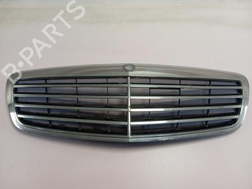 Used Grille Grille MERCEDES-BENZ S-CLASS (W221, V221) S 320 CDI (221.022, 221.122) (235 hp) 40009450 40009450
