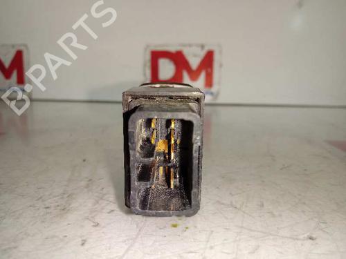 Right rear window switch HYUNDAI SANTA FÉ II (CM)  | BP18466692I28 