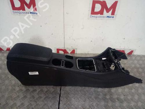 Armrest / Center console MERCEDES-BENZ A-CLASS (W176) A 180 CDI / d (176.012) | BP12657276I20 