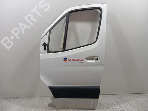 Used Left front door MERCEDES-BENZ SPRINTER 3-t Van (B910) [2018-2025]  30635975