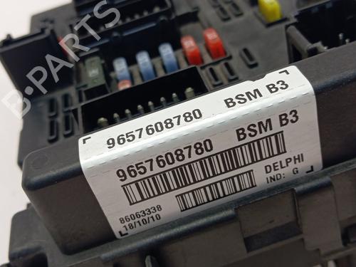 Fuse box PEUGEOT 206+ (2L_, 2M_) 1.4 HDi eco 70 | BP21810387E1