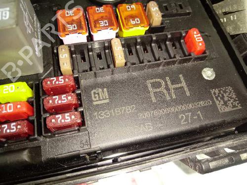 Fuse box OPEL ASTRA J (P10)  | BP12652681E1 