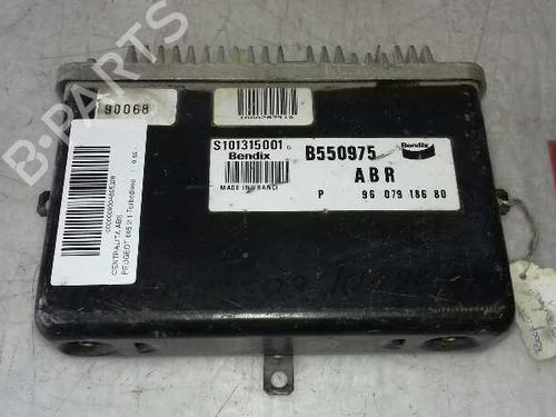 Used Control unit PEUGEOT 605 (6B) 2.1 TD 12V (109 hp) 16955075