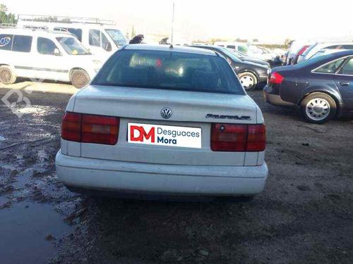 Left taillight VW PASSAT B3/B4 (3A2, 35I) 2.0 | BP12835584C34 