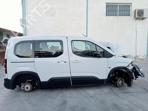 Third brake light PEUGEOT RIFTER | BP22563638L11