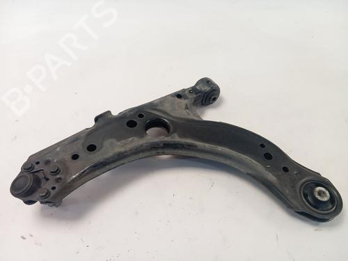 Used Right front suspension arm VW NEW BEETLE (9C1, 1C1) 2.0 (115 hp) 32751139