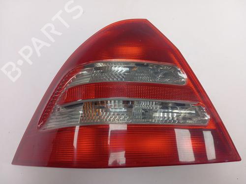 Used Left taillight Left taillight MERCEDES-BENZ C-CLASS (W203) [2000-2007] 39592016 39592016