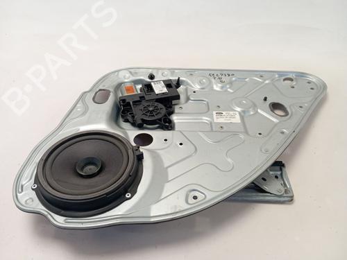 Elevalunas trasero derecho Elevalunas trasero derecho FORD KUGA I 2.0 TDCi 4x4 (140 hp) 36990964 36990964