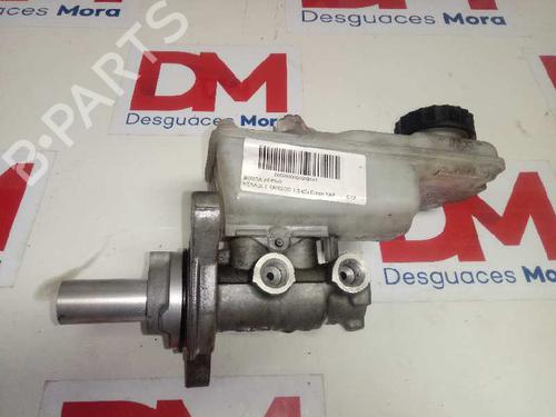 Used Brake master cylinder RENAULT KANGOO / GRAND KANGOO II (KW0/1_) [2008-2025]  12664384