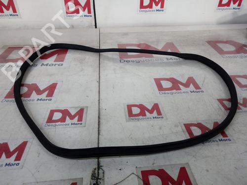 Used Rubber door seal MERCEDES-BENZ C-CLASS (W205) C 250 BlueTEC / d (205.008, 205.006) (204 hp) 14132407