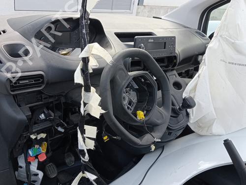 Front right lock PEUGEOT RIFTER  | BP29437045C97 