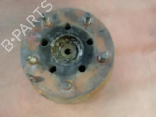 Used Right front steering knuckle Right front steering knuckle NISSAN CABSTAR (F24M, F24W) 28.11 DCI, 32.11 DCI, 35.11 DCI 2.5 (F24M) (110 hp) 15817454 15817454