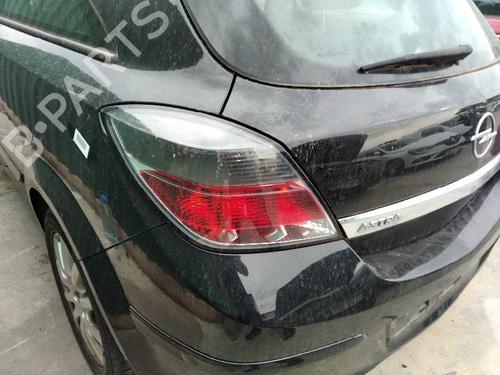 Used Left taillight OPEL ASTRA H GTC (A04) [2005-2010]  30371731
