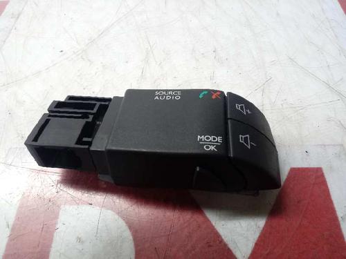 Used Steering wheel controls DACIA SANDERO II [2012-2025]  30371833