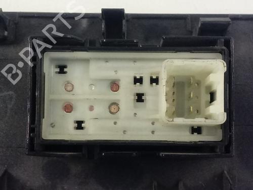 Right front window switch TOYOTA HILUX VIII Pickup (_N1_) 2.4 D (GUN112_, GUN122_, GUN135_, GUN120_, GUN135R,... | BP18080982I26 