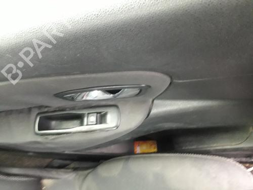 Used Left rear window switch RENAULT SCÉNIC III (JZ0/1_) [2008-2016]  16349545