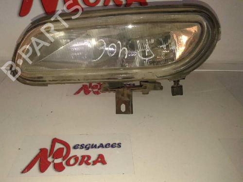 Used Left front fog light PEUGEOT 406 (8B) [1995-2005]  30369673