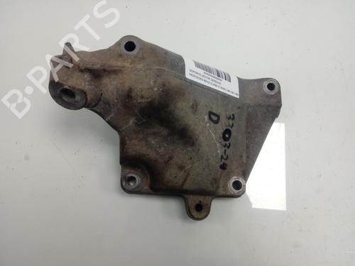 Used Engine mount MERCEDES-BENZ R-CLASS (W251, V251) R 350 (251.056, 251.156) (272 hp) 18650727