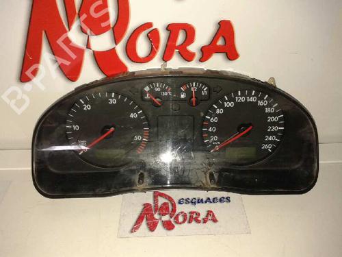 Used Instrument cluster VW PASSAT B5.5 (3B3) [2000-2005]  12639360