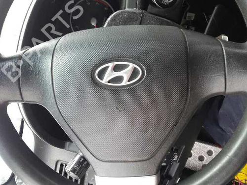 Used Driver airbag HYUNDAI COUPE II (GK) 1.6 16V (105 hp) 12635789